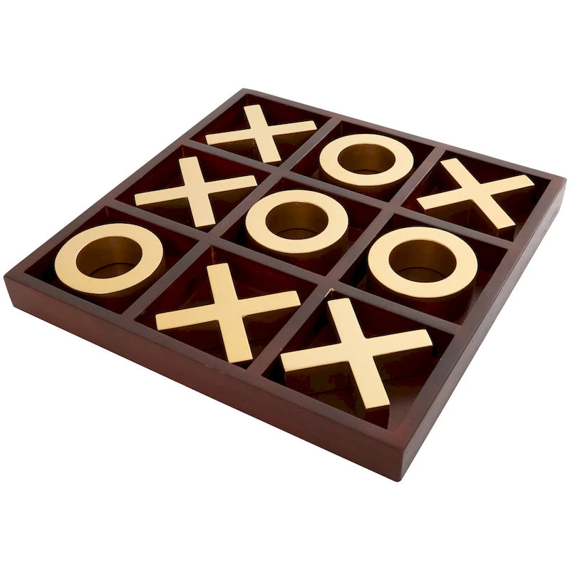 Jeu de morpion en bois marron avec pions X et O dorés