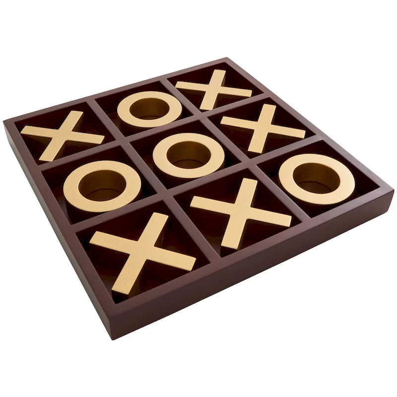 Jeu de morpion en bois marron avec pions X et O dorés