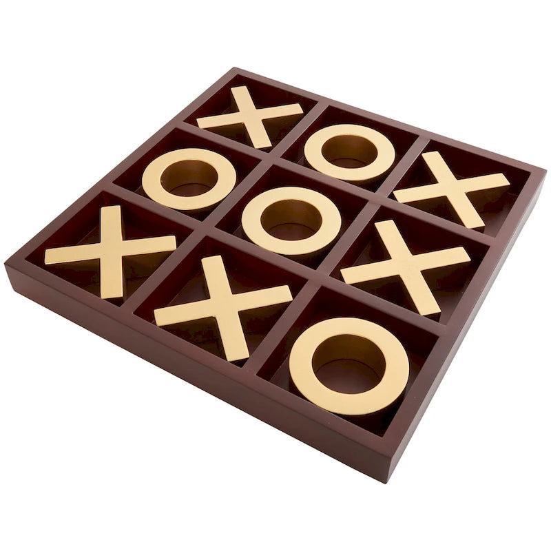 Jeu de morpion en bois marron avec pions X et O dorés