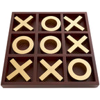 Jeu de morpion en bois marron avec pions X et O dorés