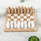 Jeu d'échecs Novica fait main en onyx et marbre brun et blanc (7,5 pouces)